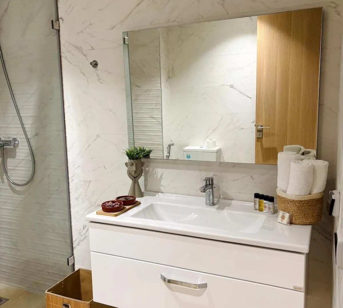 Beautiful Spacious Apartment In Casablanca 0*,